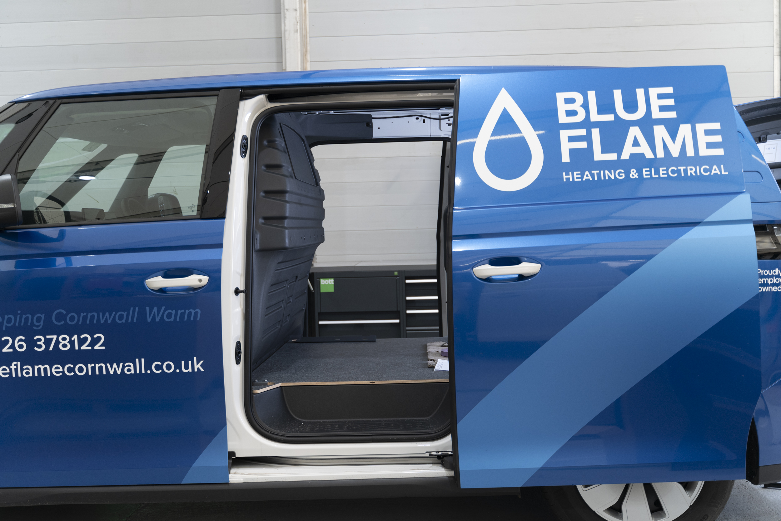 BlueFlame Fitting-17.jpg