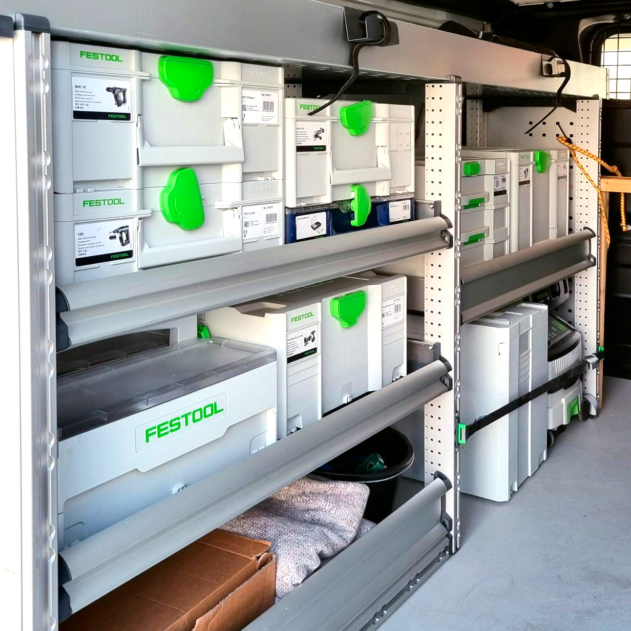 Efficiently installed kitchens Bott Ltd